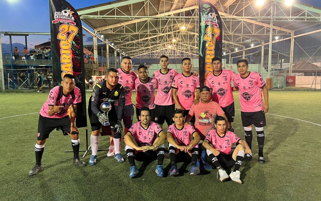 Conquistan Amigos de Pery la copa del Futbol 7 Nocturno de los Miércoles